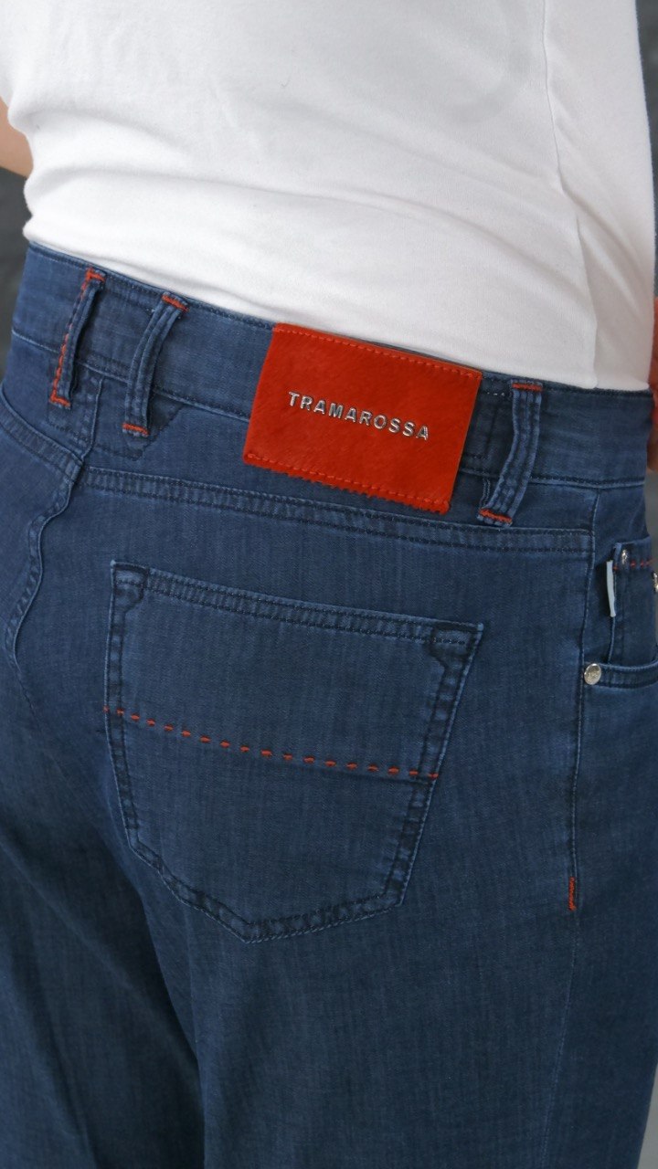 Model 139: The "Signature Red" Wash Jeans